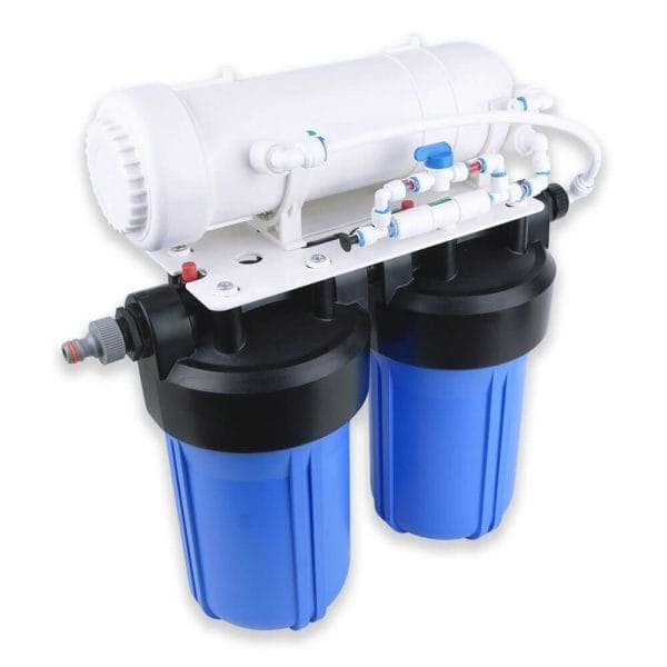High-quality reverse osmosis water filtration system with dual filter cartridges for clean, pure drinking water. Suitable for residential or commercial use.